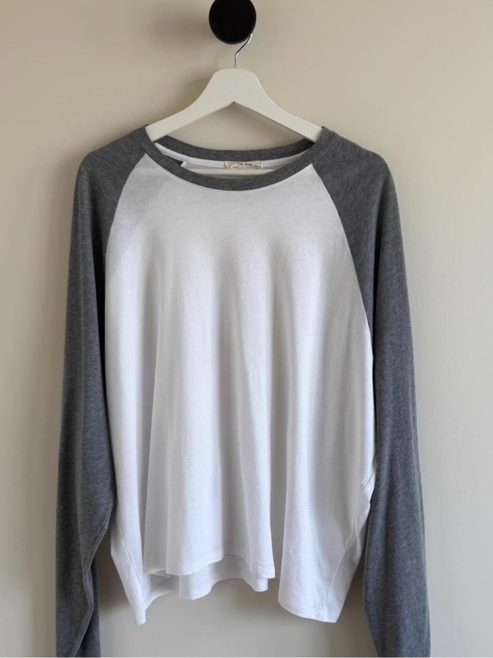 The Row Jameson T-Shirt Classic White and Gray Raglan Men's Sweater Size M